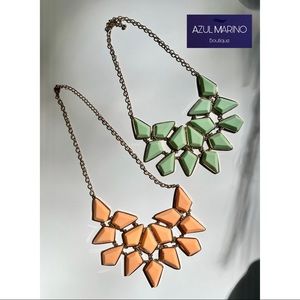 Orange and Aquamarine statement necklaces•Collares en color naranja y aguamarina